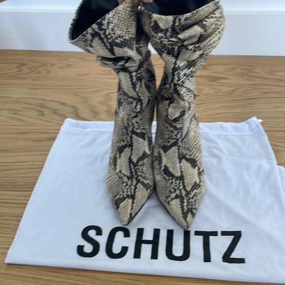 SCHUTZ Ashley BOOTS size 6.5  medium Made In Brazil Leather Sole snake print - Picture 3 of 12